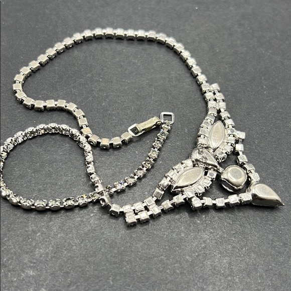 Vintage Kramer NY rhinestone necklace - Picture 5 of 6